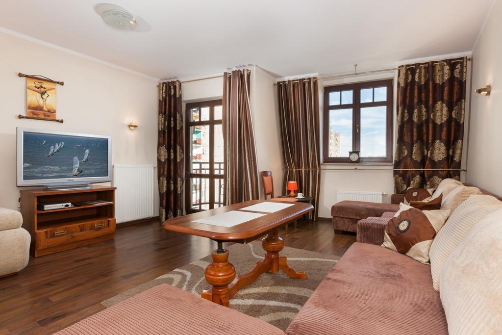 Apartamenty Pod Orlami By Noclegi Renters Свіноуйсьце Екстер'єр фото